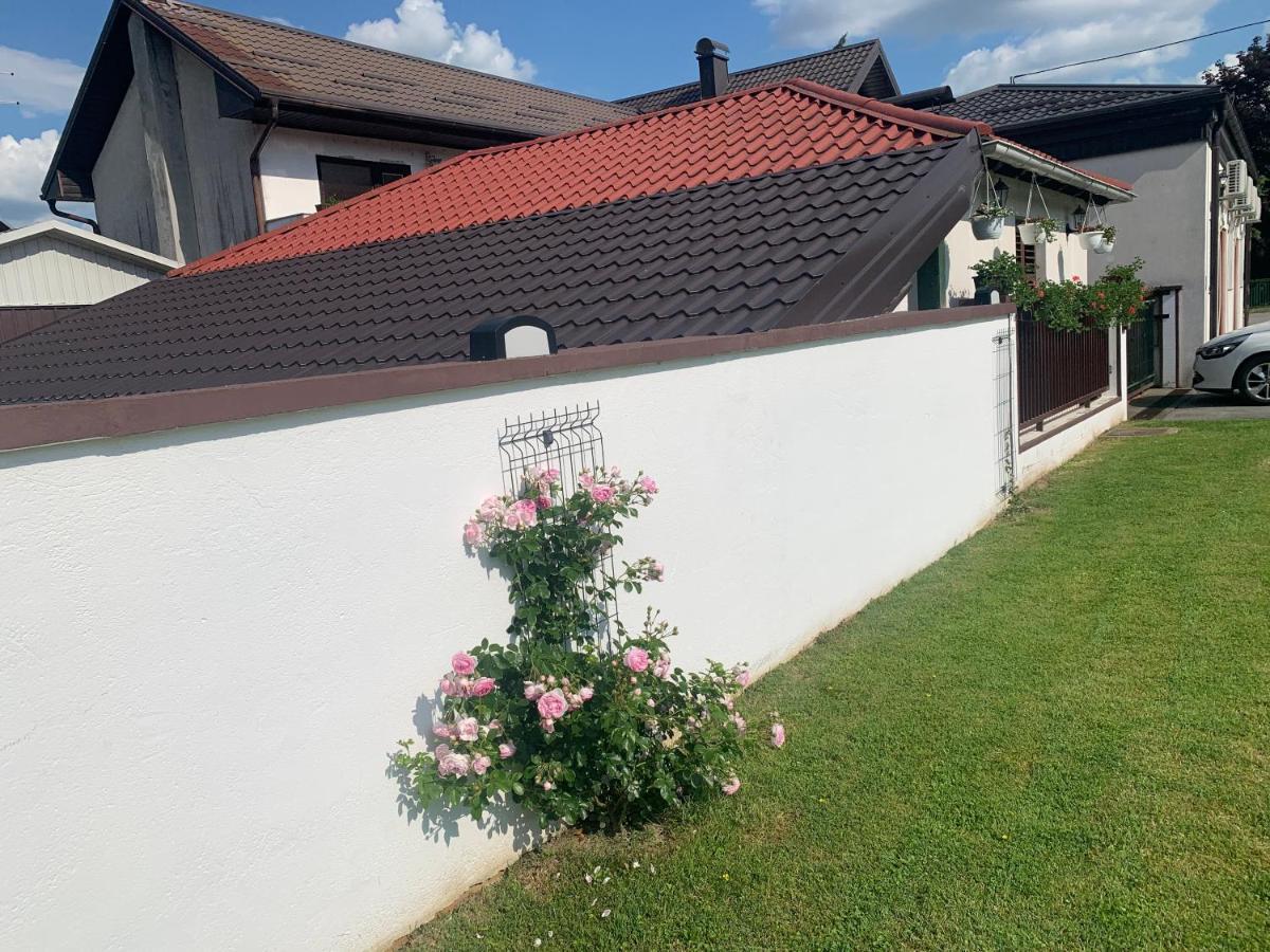 Bed and Breakfast Sobe Glavas Garesnica Exterior foto